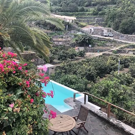 Califurnia - Refurb Antique Villa